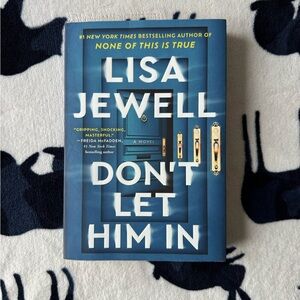 2/20 📚 Don't Let Him In by Lisa Jewell (Book)